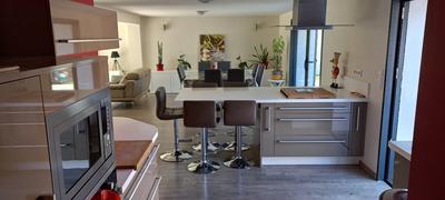 Maison - 147 m² - 6 pièces