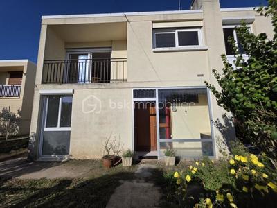 Pavillon - 80 m² - 5 pièces