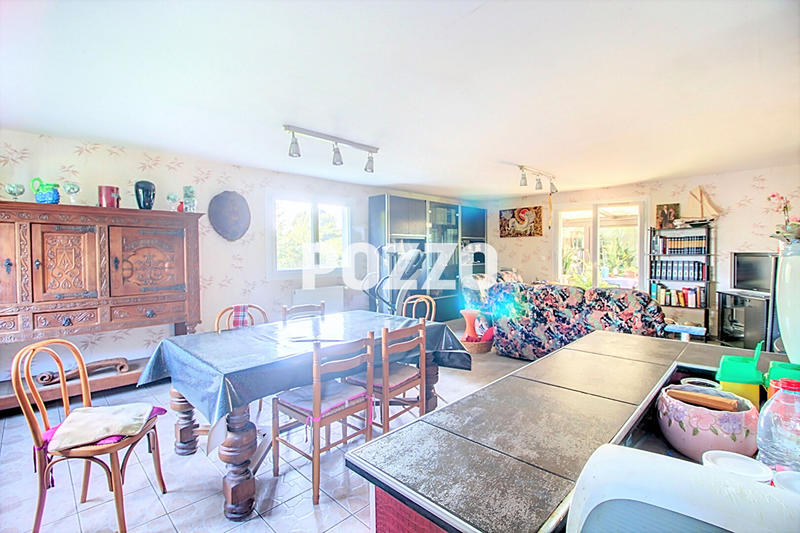 Maison - 140 m² - 5 pièces