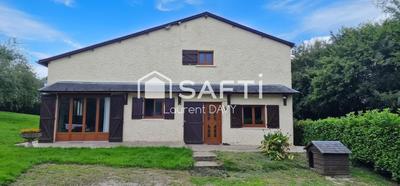 Maison - 184 m² - 9 pièces