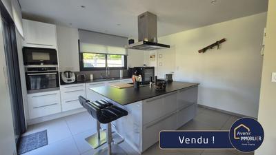 Maison - 157 m² - 7 pièces