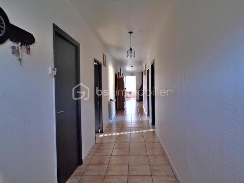 Maison - 284 m² - 10 pièces