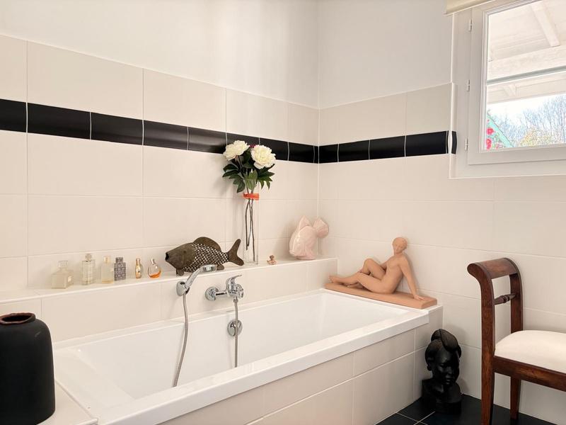 Maison - 150 m² - 4 pièces