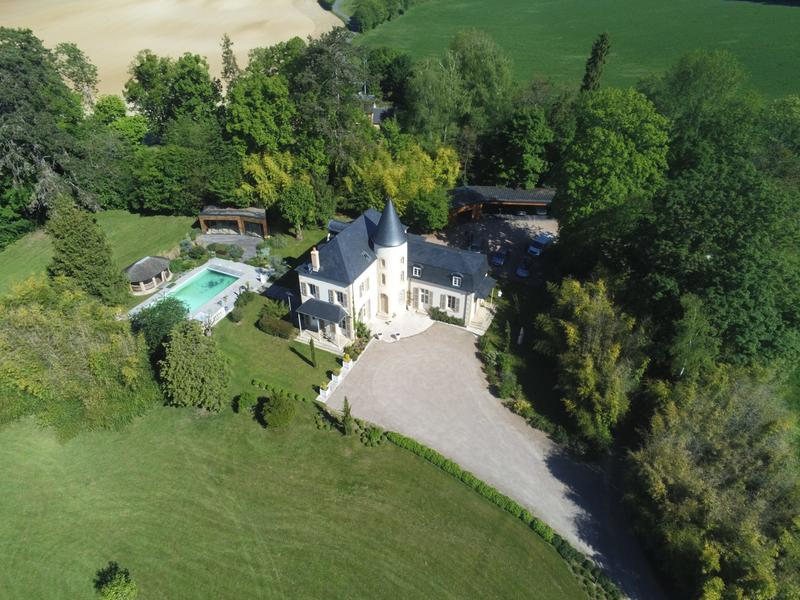 Manoir - 370 m² - 7 pièces