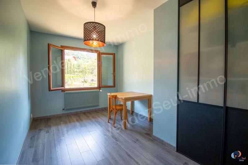 Maison traditionnelle - 103 m² - 4 pièces