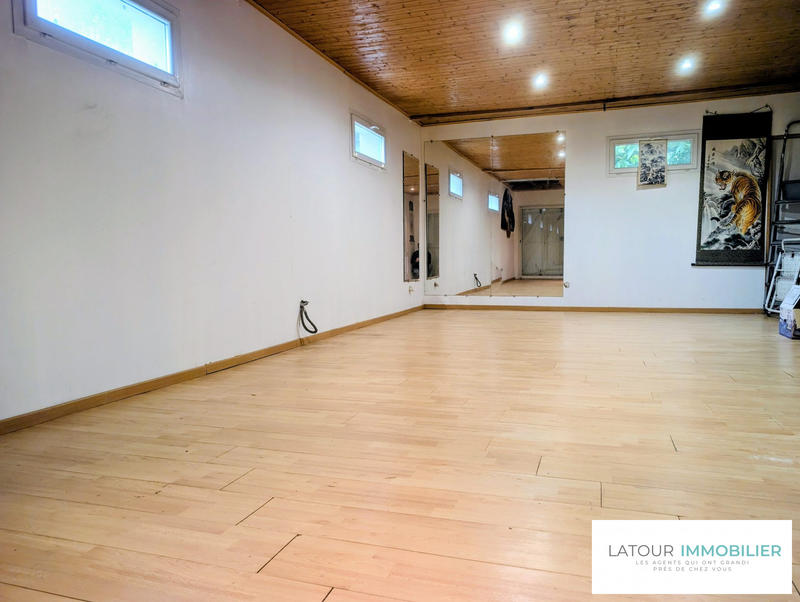 Maison - 101 m² - 5 pièces