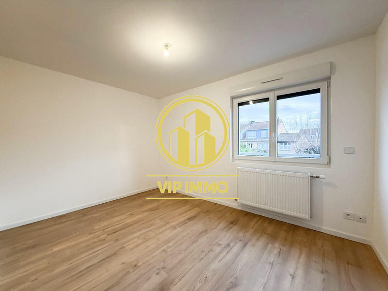 Maison - 80 m² - 5 pièces