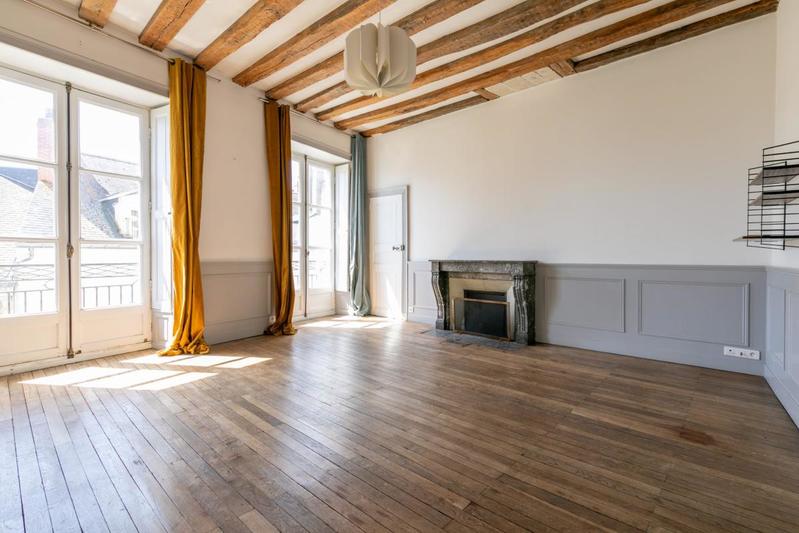 Appartement - 90 m² - 3 pièces