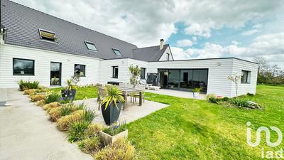 Maison - 437 m² - 5 pièces