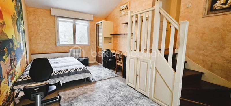 Maison - 120 m² - 6 pièces