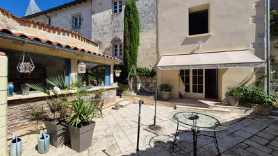 Maison - 177 m² - 8 pièces