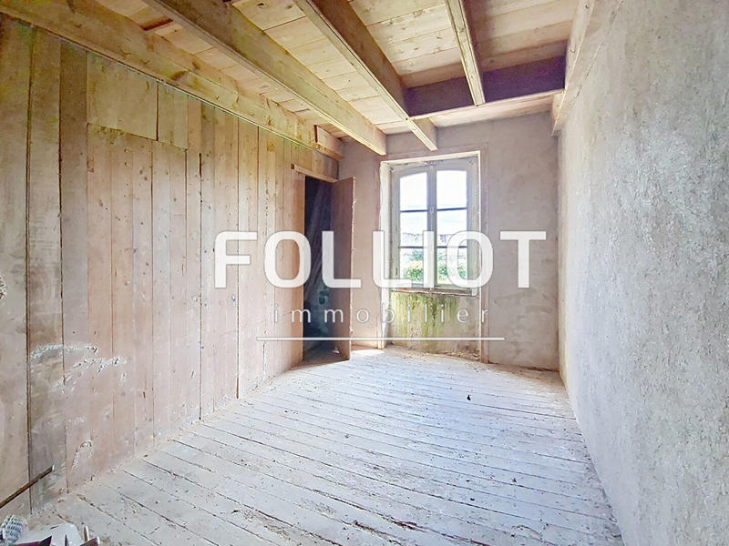 Maison - 200 m² - 2 pièces