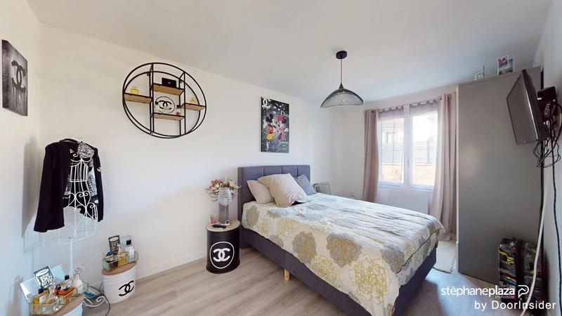 Maison - 93 m² - 5 pièces