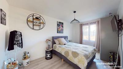 Maison - 93 m² - 5 pièces