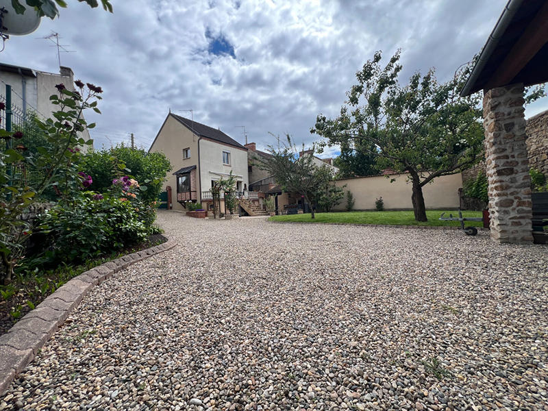 Maison - 96 m² - 5 pièces