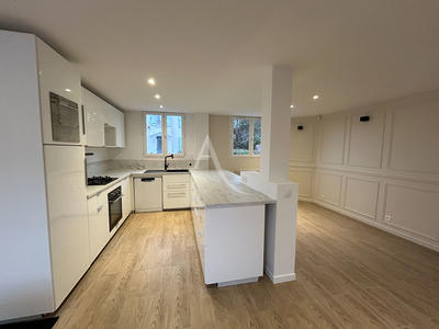 Maison - 95 m² - 6 pièces