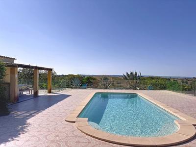 Maison - 575 m² - 30 pièces