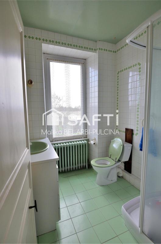 Maison - 201 m² - 7 pièces