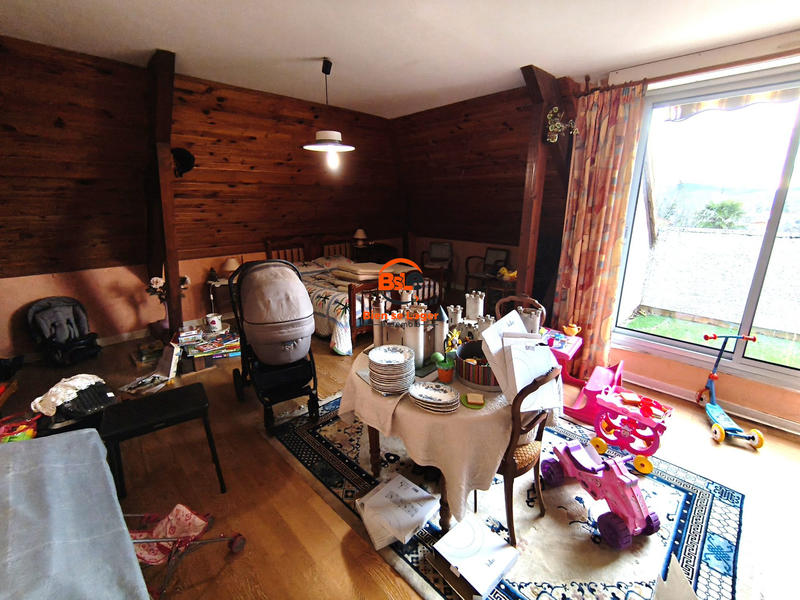 Villa - 196 m² - 8 pièces