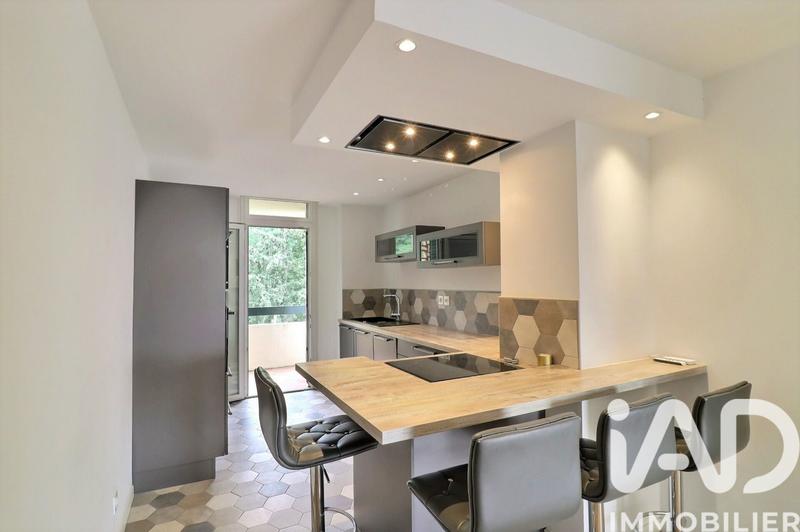 Appartement - 75 m² - 3 pièces