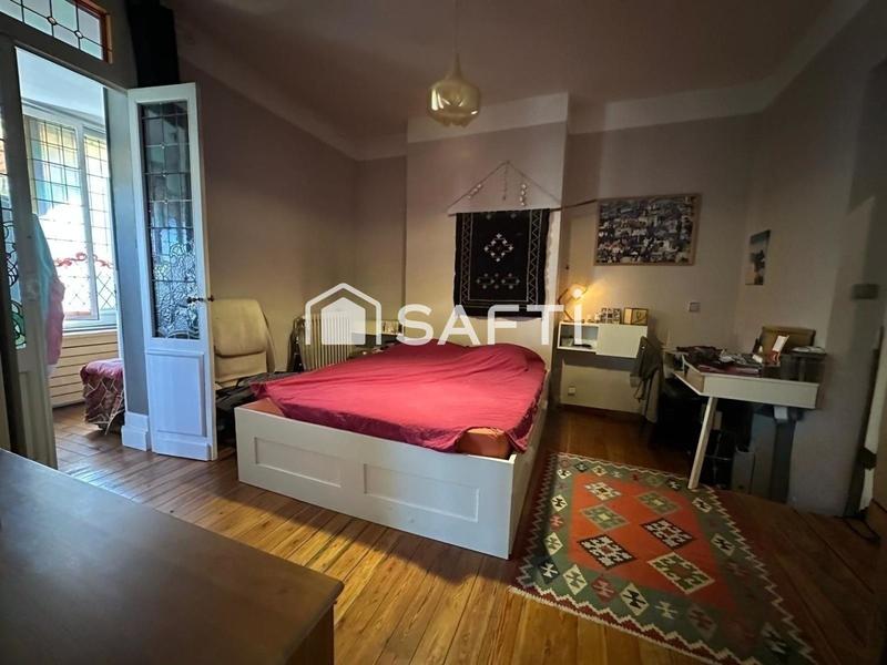 Appartement - 128 m² - 5 pièces