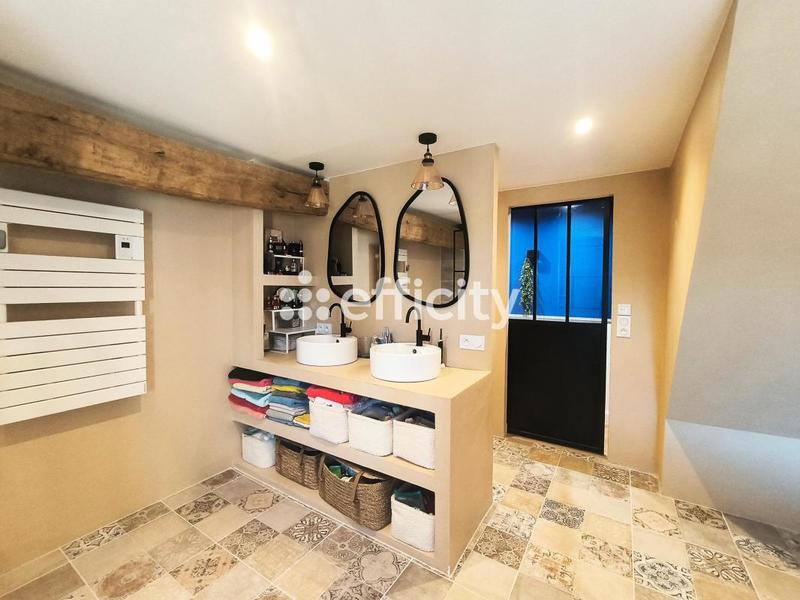 Maison en pierre - 125 m² - 5 pièces