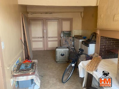 Maison - 300 m² - 15 pièces