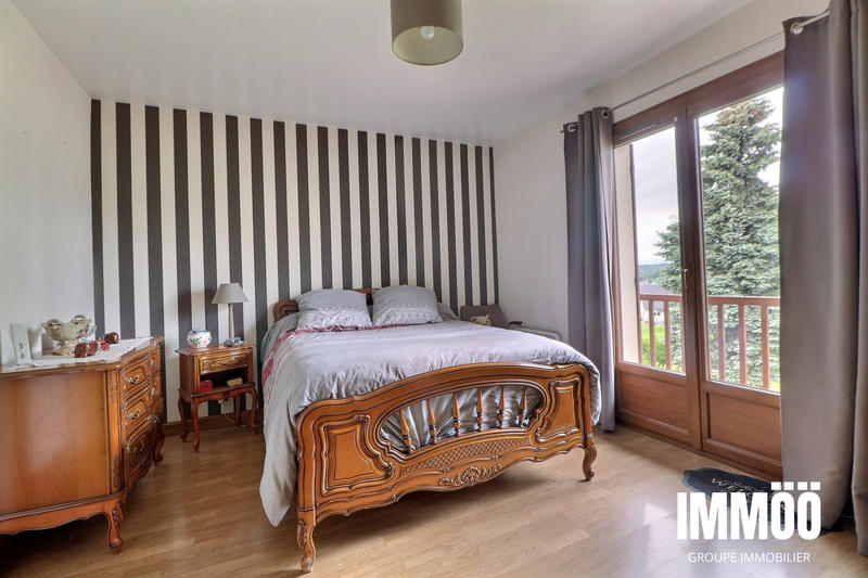 Maison traditionnelle - 129 m² - 6 pièces