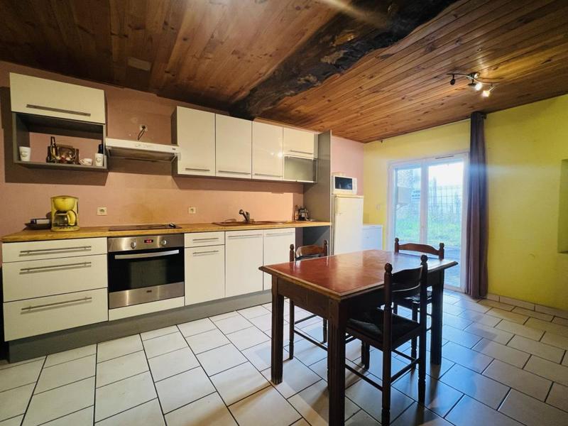 Maison - 95 m² - 4 pièces