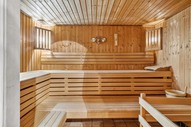 Maison chambre d'hôtes - 438 m² - 12 pièces