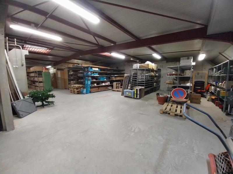 Cave / Box - 1 051 m²