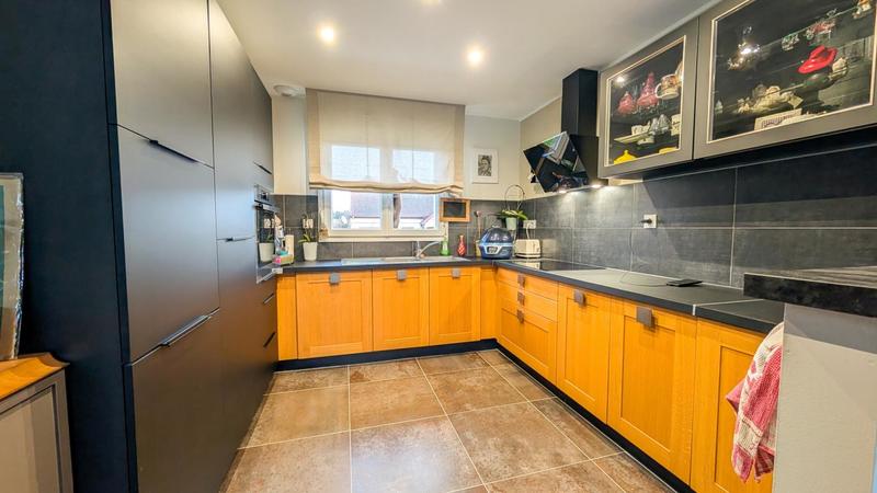 Pavillon - 100 m² - 5 pièces