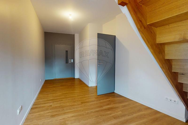 Maison - 194 m² - 6 pièces