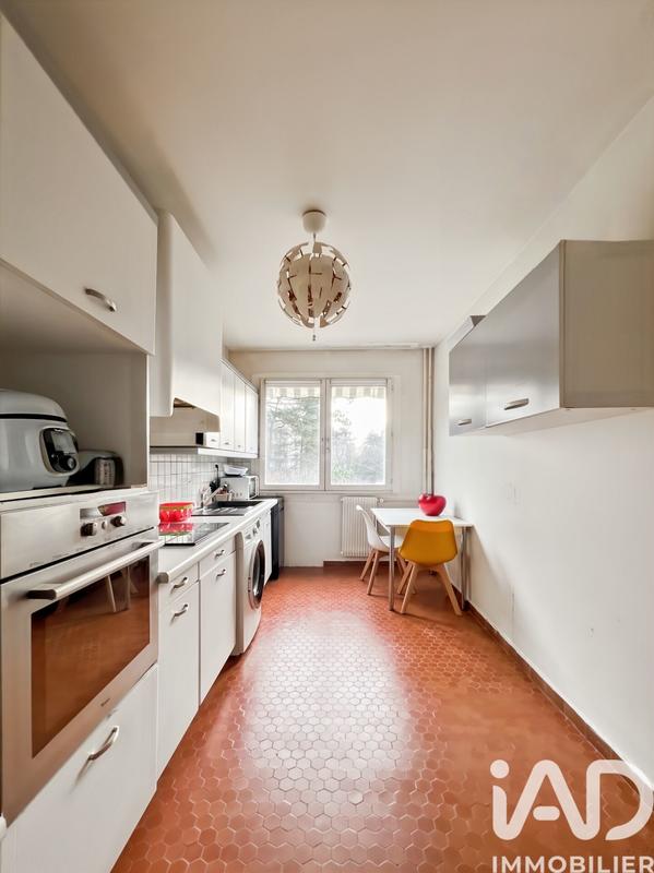 Appartement - 100 m² - 4 pièces