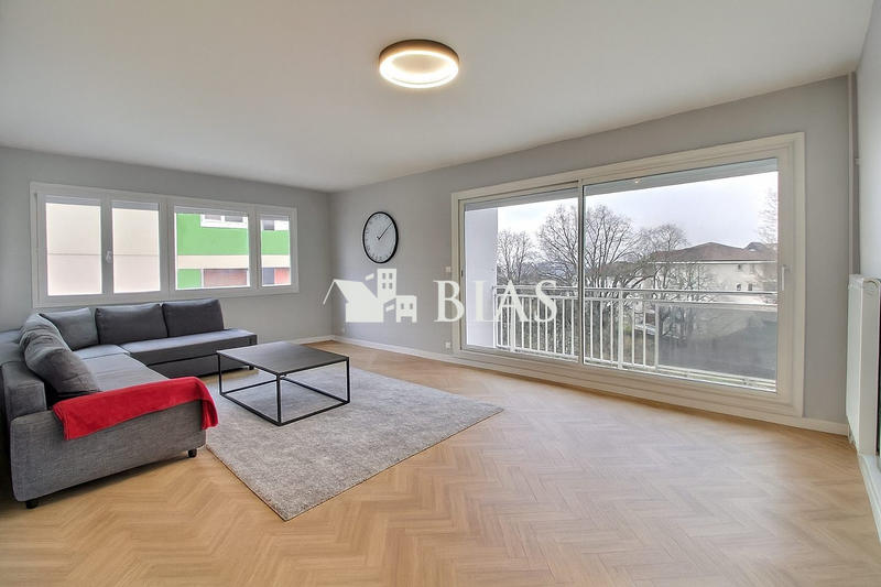 Appartement - 80 m² - 3 pièces