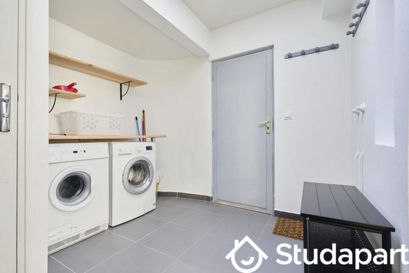 Chambre - 14 m² - 1 pièce