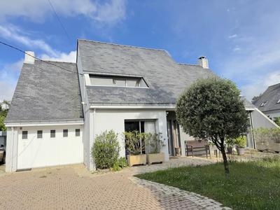 Maison - 143 m² - 6 pièces