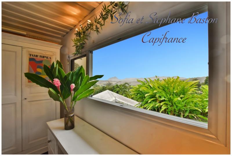 Maison - 241 m² - 10 pièces