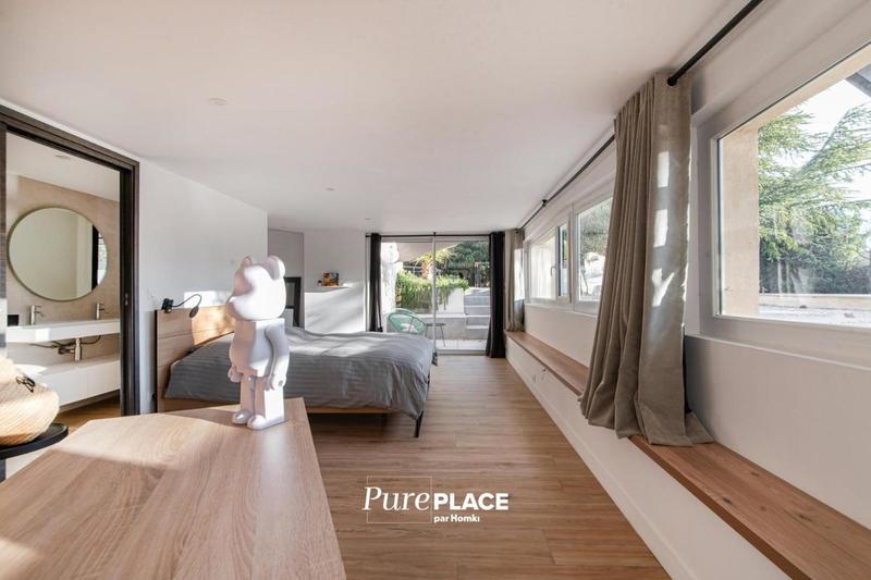 Maison - 269 m² - 6 pièces