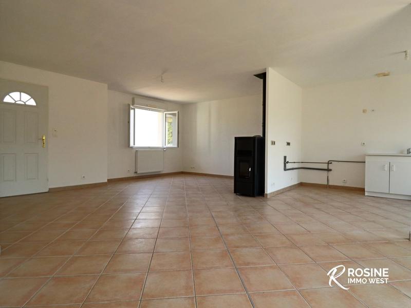 Maison - 99 m² - 5 pièces