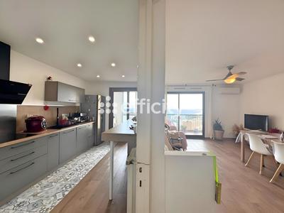 Appartement - 106 m² - 4 pièces