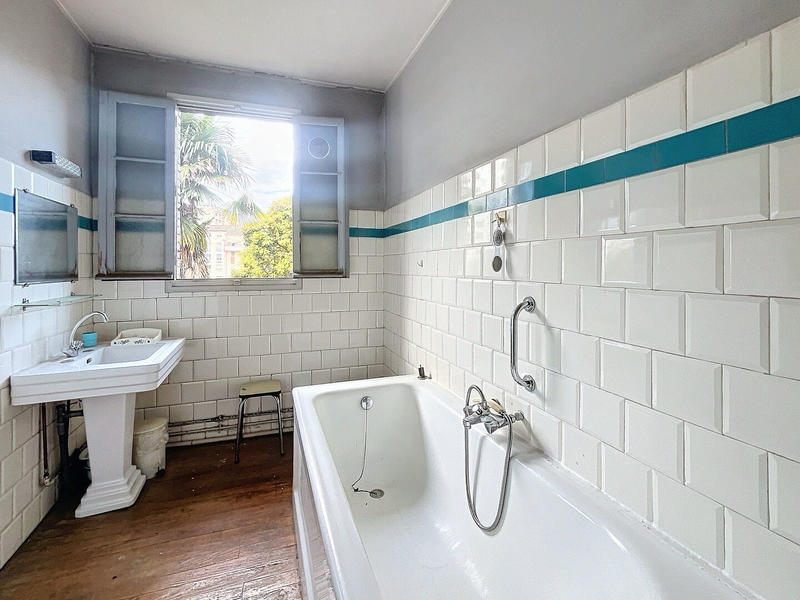 Maison - 170 m² - 7 pièces