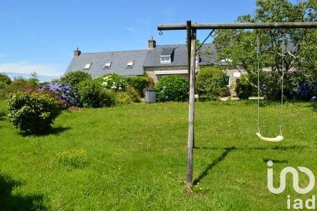 Maison - 180 m² - 11 pièces