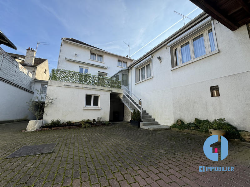 Maison - 149 m² - 5 pièces