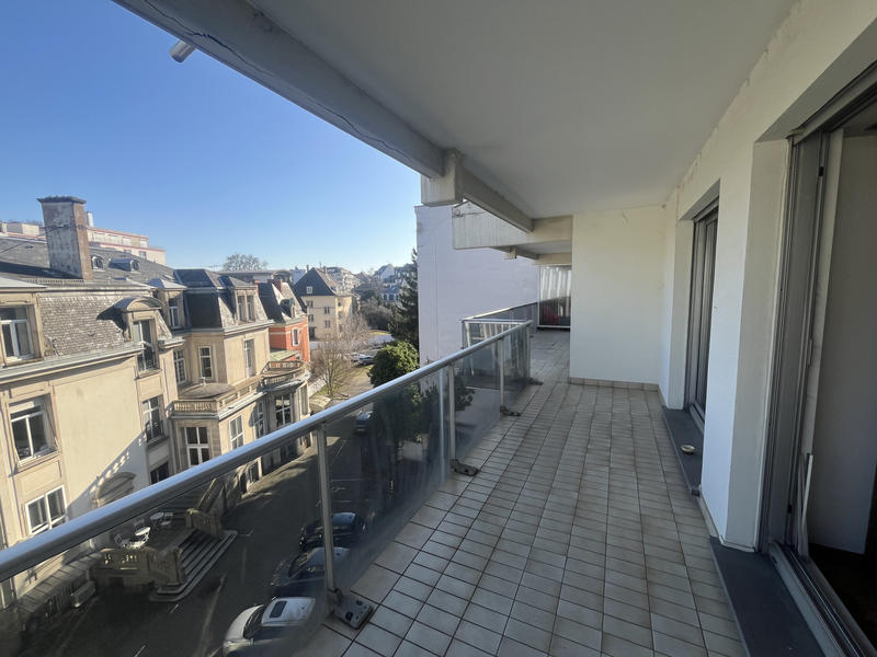 Appartement - 125 m² - 5 pièces