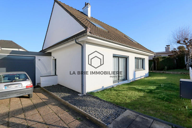 Maison - 128 m² - 7 pièces