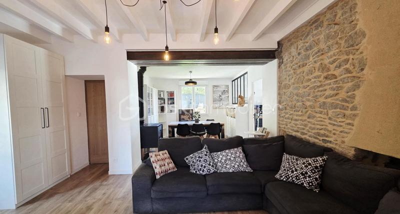 Maison en pierre - 100 m² - 4 pièces