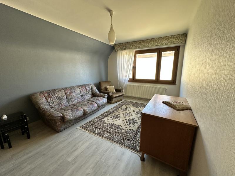 Maison - 211 m² - 8 pièces