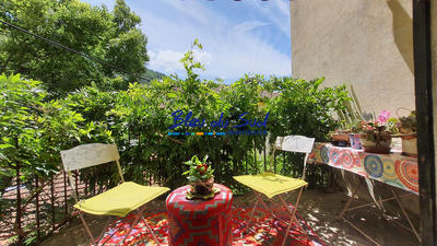 Maison - 196 m² - 10 pièces