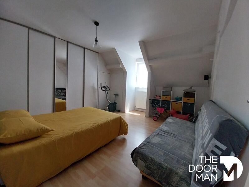 Maison - 200 m² - 5 pièces